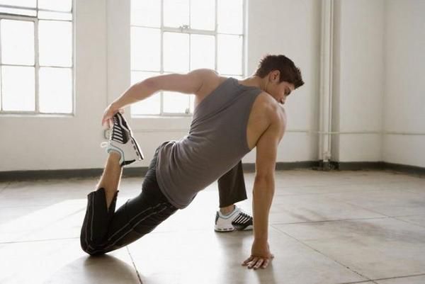 Poranne rozciąganie dla lekkości ciała